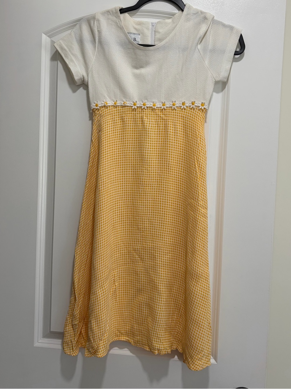 Vintage 90s Girls Yellow Gingham Dress w/ Daisy Trim.